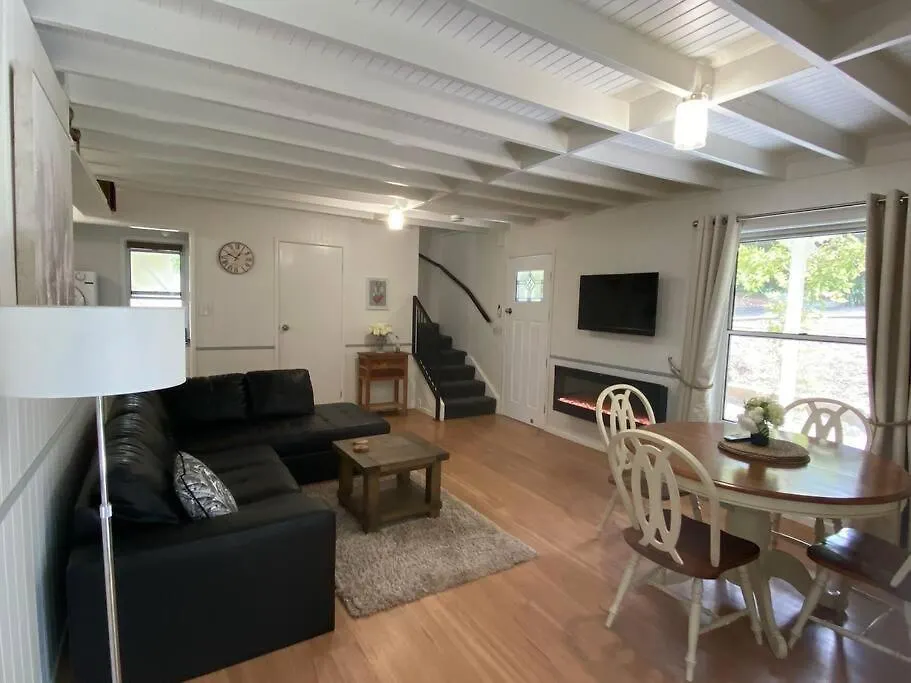 Puddleduck Cottage At Maleny Balmoral Ridge 0*,  Austrália